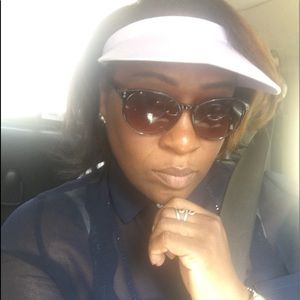 Meet your Posher, Nikky